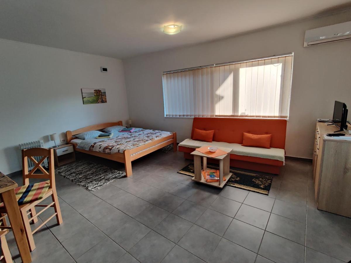 Apartman Ankica Golubac Ngoại thất bức ảnh